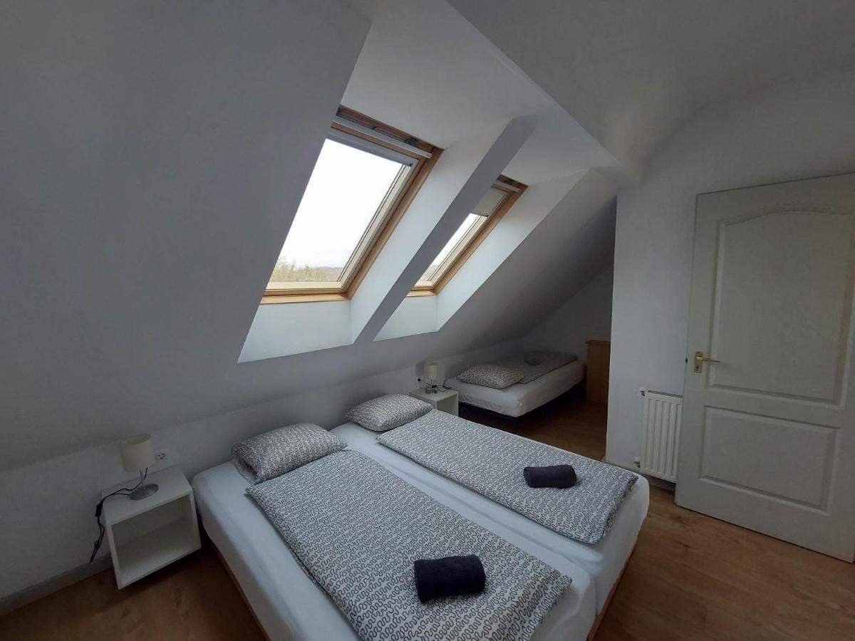 Familia Apartmanhaz Keszthely Extérieur photo