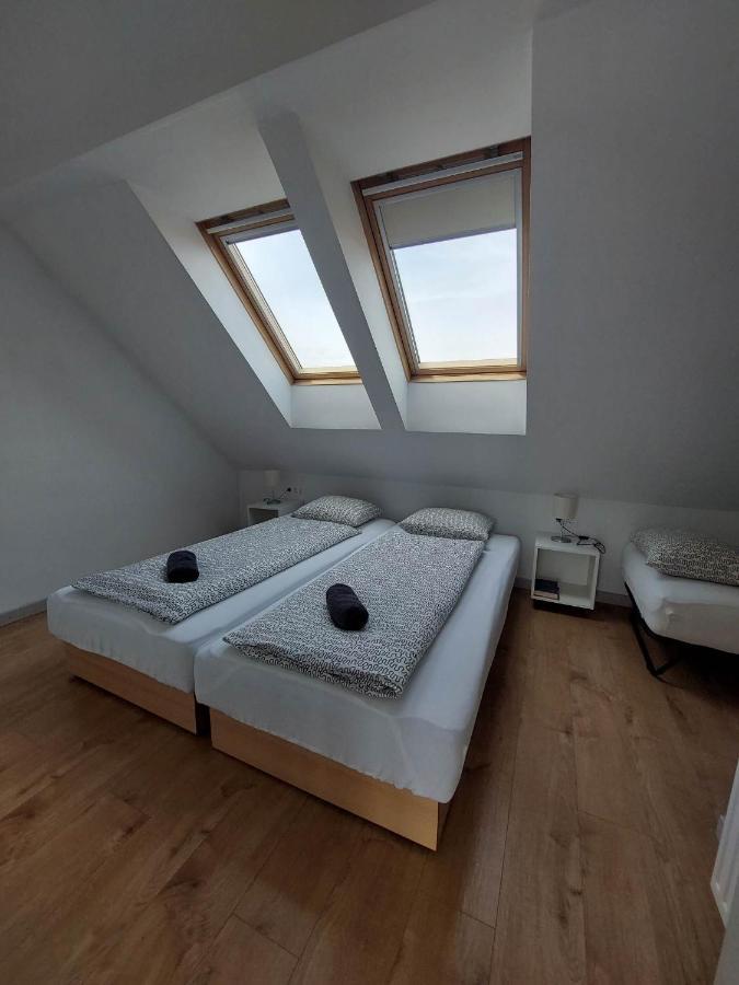 Familia Apartmanhaz Keszthely Extérieur photo