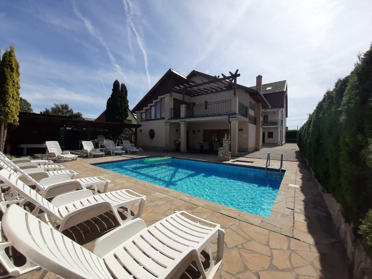 Familia Apartmanhaz Keszthely Extérieur photo