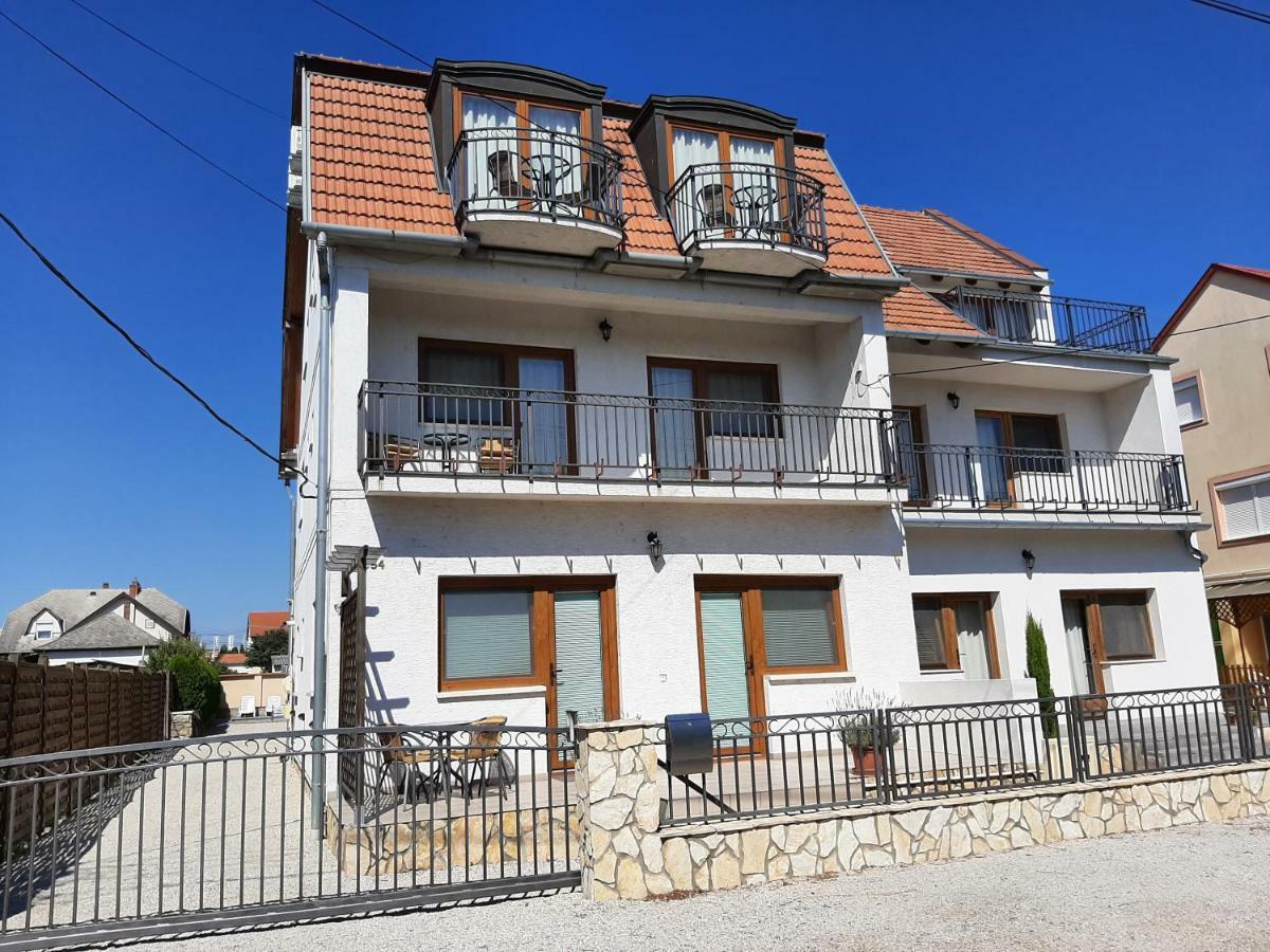 Familia Apartmanhaz Keszthely Extérieur photo