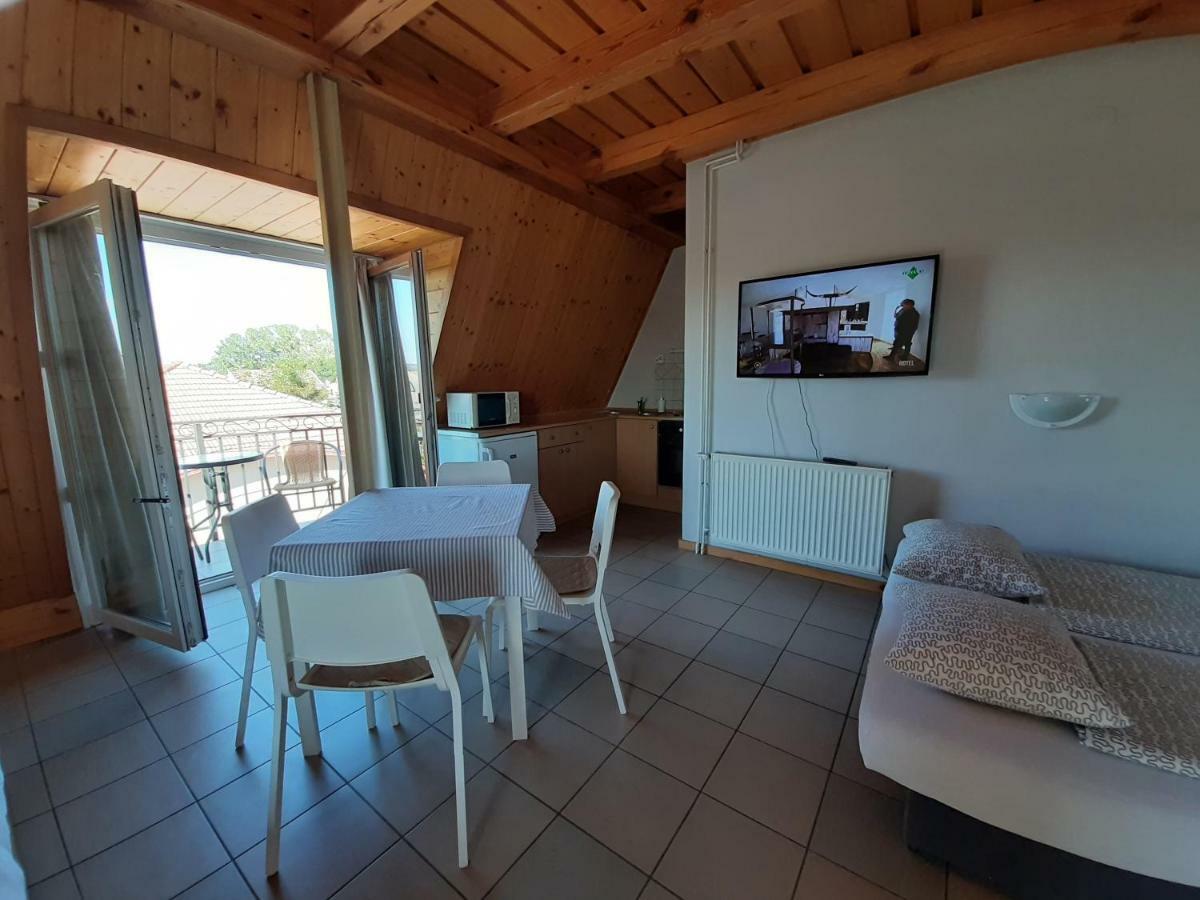 Familia Apartmanhaz Keszthely Extérieur photo