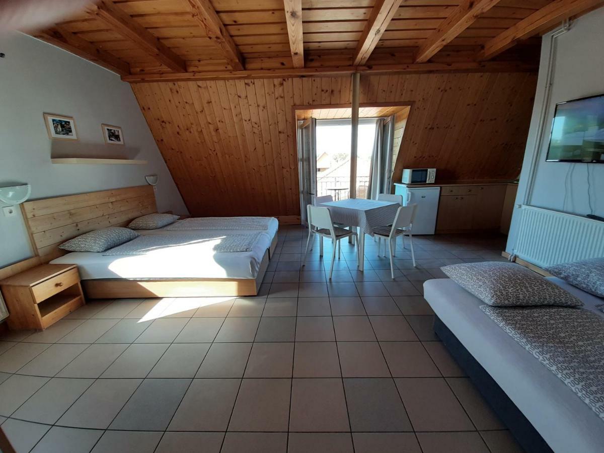 Familia Apartmanhaz Keszthely Extérieur photo