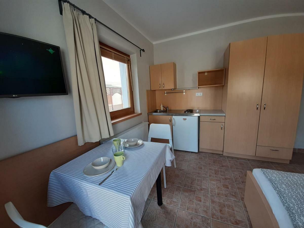 Familia Apartmanhaz Keszthely Extérieur photo