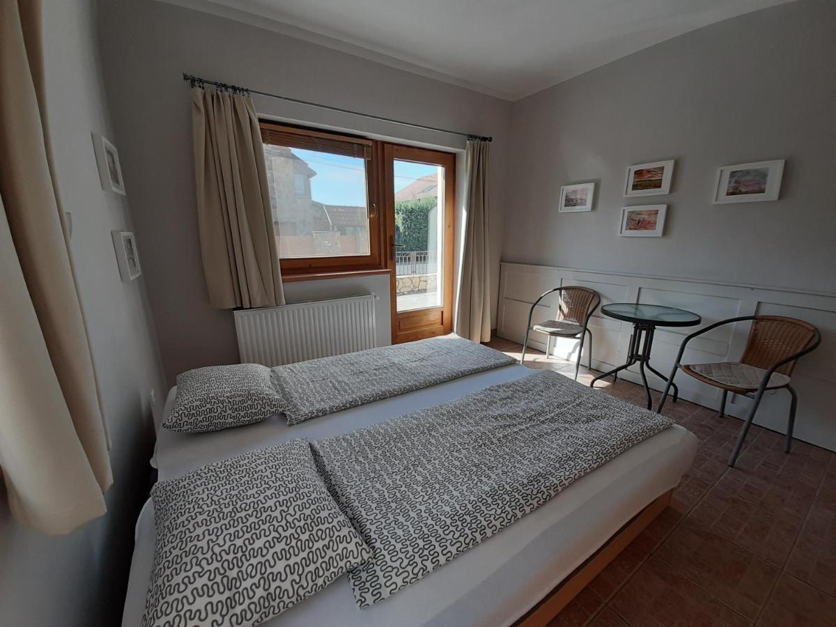 Familia Apartmanhaz Keszthely Extérieur photo